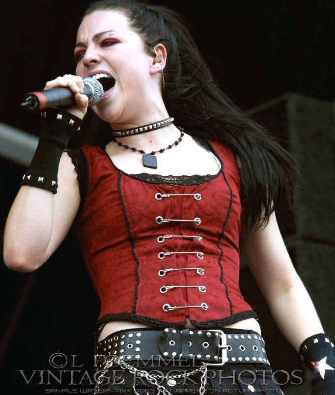 desde que tengo 11 años siempre quise un corsé solo porque amy lee los usab...