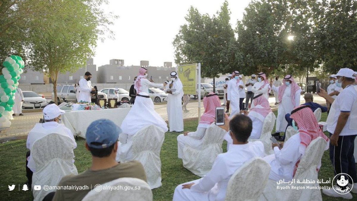 Amanatalriyadh's tweet photo. #يدك_بيدنا.. مبادرة مجتمعية نظمتها #أمانة_منطقة_الرياض لتعزيز مشاركة السكان في المحافظة على نظافة الأماكن العامة.. https://t.co/qx1bYXRt7t