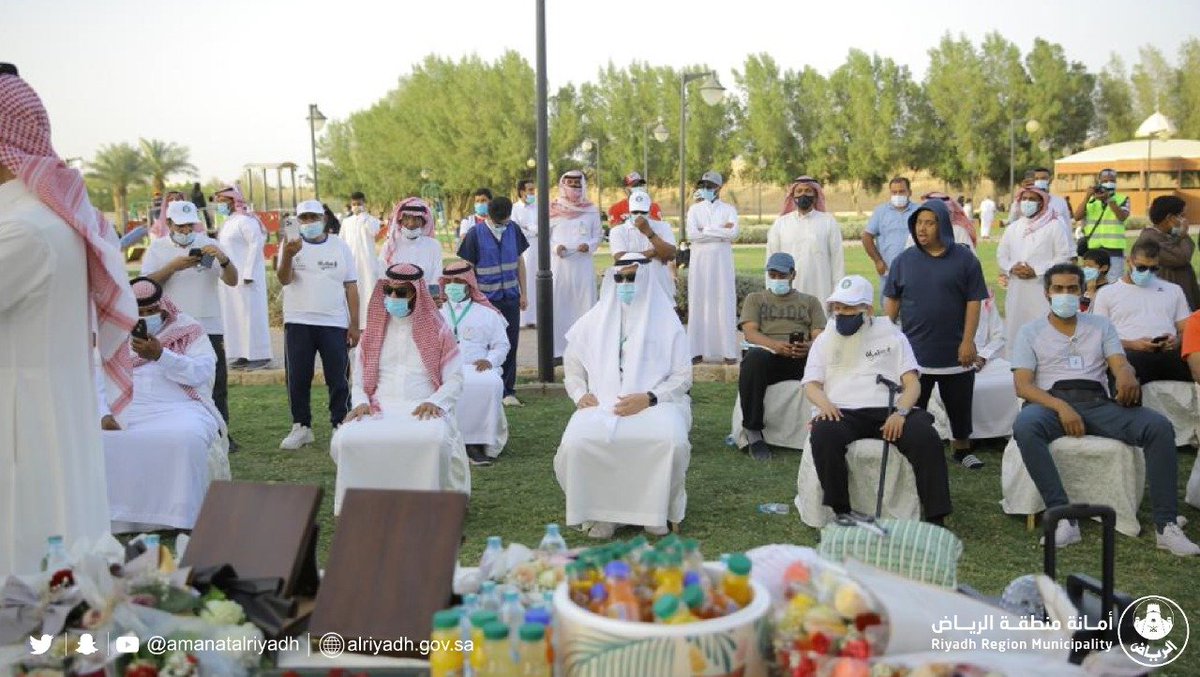 Amanatalriyadh's tweet photo. #يدك_بيدنا.. مبادرة مجتمعية نظمتها #أمانة_منطقة_الرياض لتعزيز مشاركة السكان في المحافظة على نظافة الأماكن العامة.. https://t.co/qx1bYXRt7t