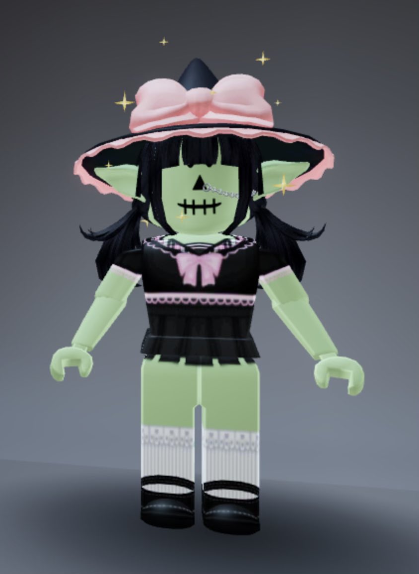 twig_art_'s tweet photo. due to commissions i have been able to get most of my dream items for my dream avatar! :D

i still need more robux for more items etc but tysm to everyone who ordered and will order commissions <3 https://t.co/VSdR1yTcOX