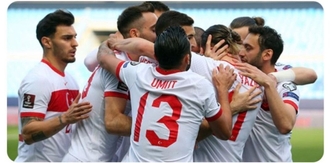 kaanesess's tweet photo. Haaland'a🖕 seri cuara pls 🚬
#ozantufan #caglarsoyuncu
🇹🇷🇹🇷🇹🇷🇹🇷🇹🇷🇹🇷🇹🇷🇹🇷🇹🇷🇹🇷🇹🇷 https://t.co/2B4DxuU4FV