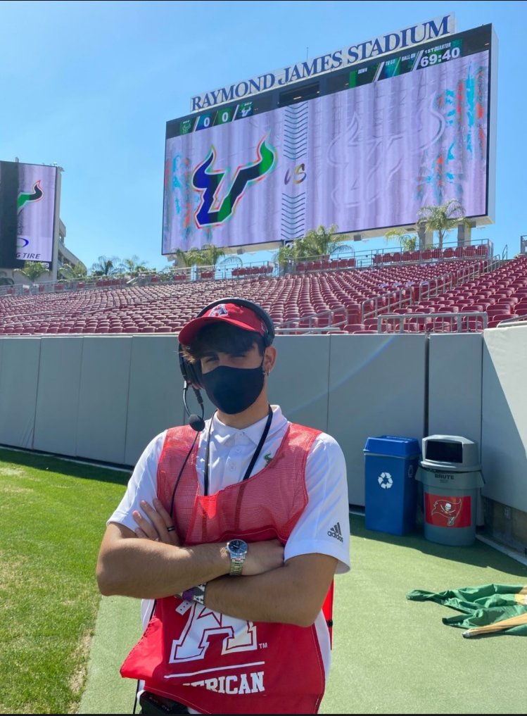 FrancescoSpole3's tweet photo. Thankful for the opportunity to work at the USF Spring  Season Football  Game! Got to learn the position of Red Hat, it was a unique experience. I'd like to thank the staff of @USFFootball  for the guidance! Go Bulls 🤘 https://t.co/mZRgFHOBFJ