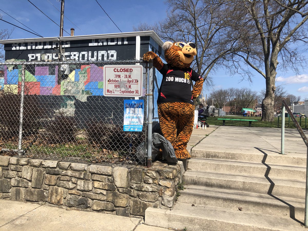 MuchZoo's tweet photo. There was a tiger on the loose at the Reading Iron Playground! Chip had a blast cleaning up and spreading social distance cheer. 

It felt good seeing families arriving to enjoy the great weather and safe environment. 

#cleancity #loveyourcommunity https://t.co/uXvLBix7yi
