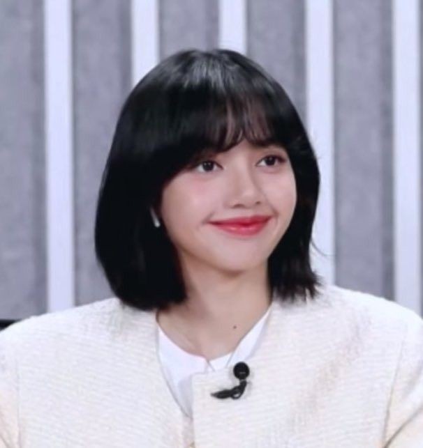 ifuckinblink's tweet photo. #TheLalisaDay
#OurGemLalisaDay 
HAPPY BİRTHDAY LISA https://t.co/4hNsKgUruD