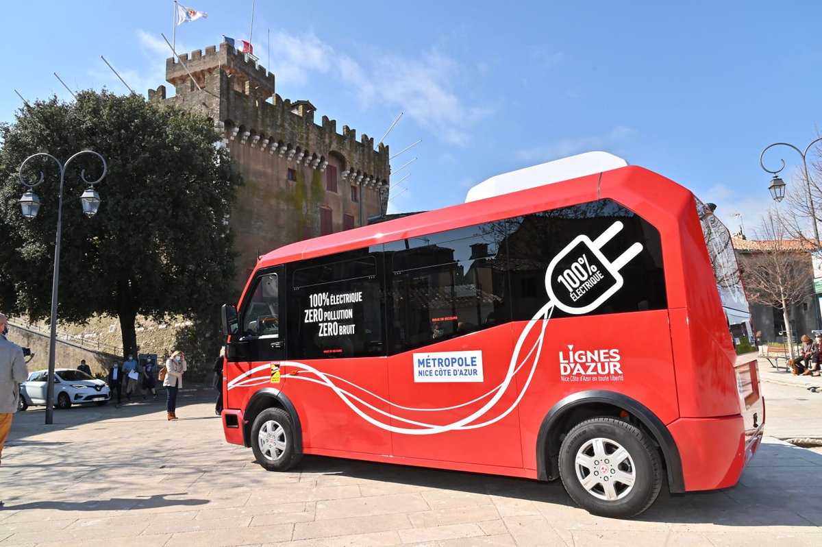 LouisNegreCSM's tweet photo. Avec @p_pradal ,nous avons inauguré aujourd'hui la nouvelle navette n°44 du Haut-de-Cagnes 100 % électrique
 ✅ Zéro bruit  ✅ Zéro pollution

Ce nouvel équipement est dans la droite ligne de l'engagement de la @VilledeCagnes  dans sa transition écologique.
⤵️ https://t.co/2WqjQQgJ7E
