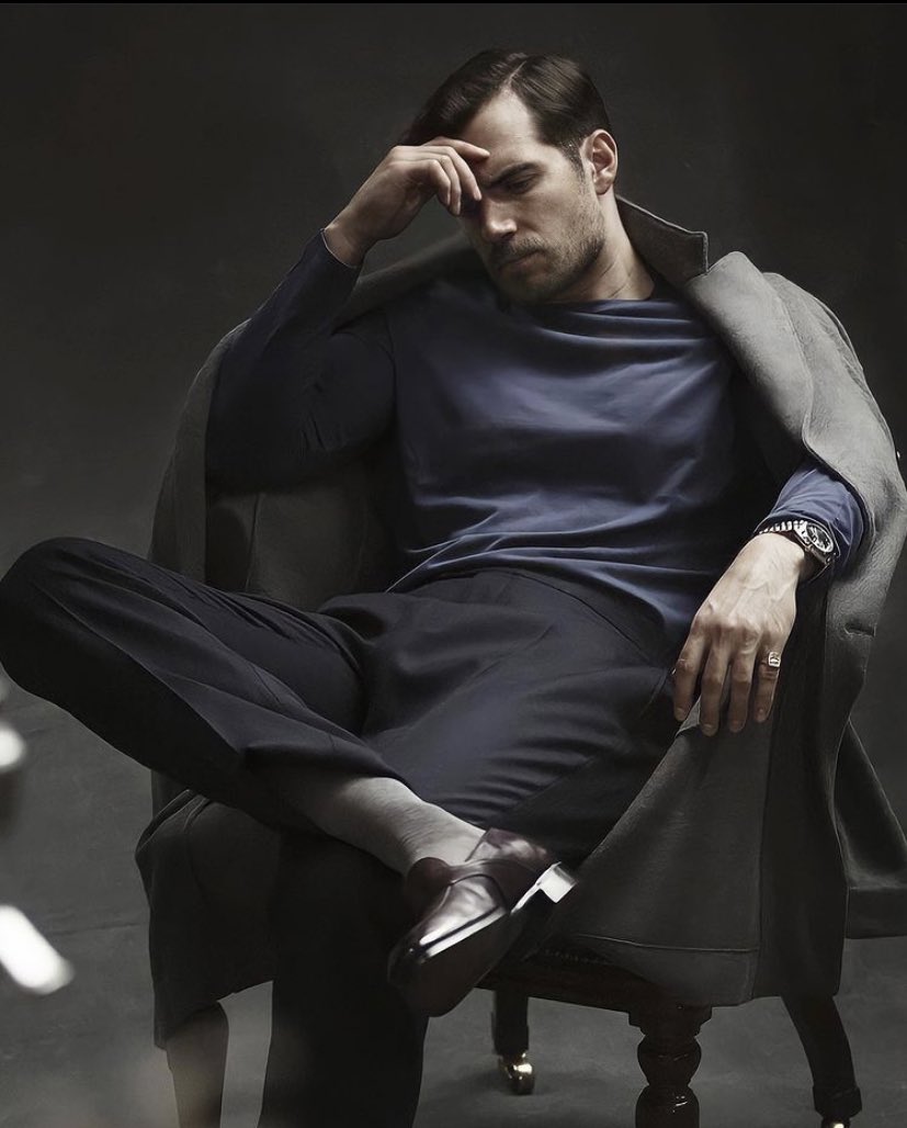 FanOfCavill's tweet photo. My heart huuuurts 🥺 but at least I have Henry ❤️ #HenryCavill https://t.co/5Di08vmE6j