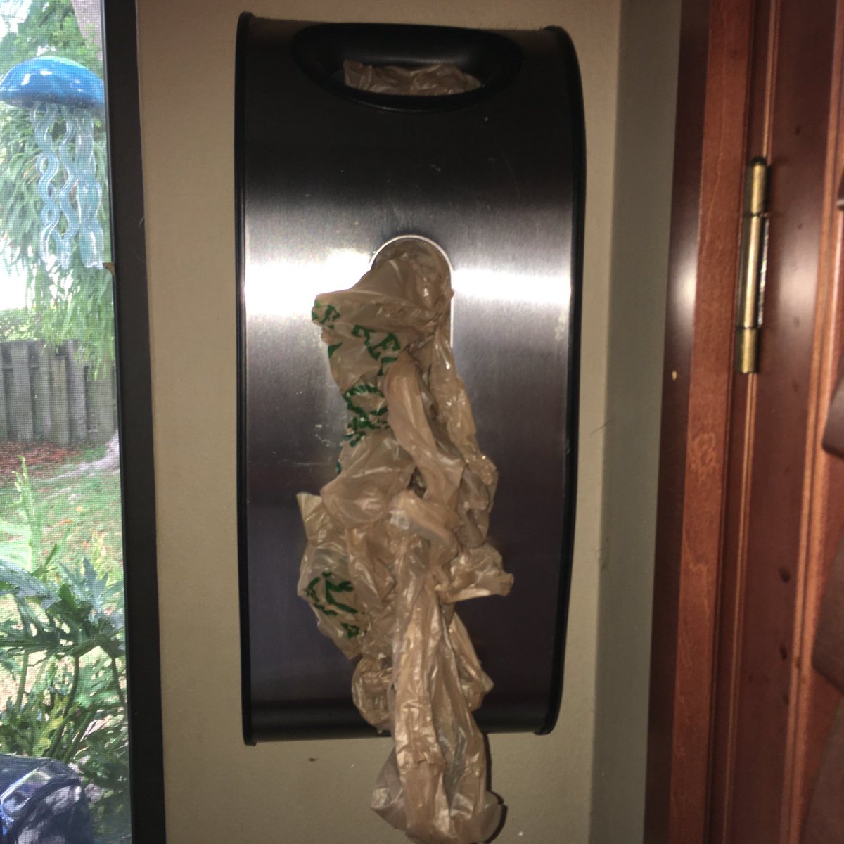 RacingToDisney's tweet image. Yep, this little grocery bag holder is amazing. #KitchenHelp