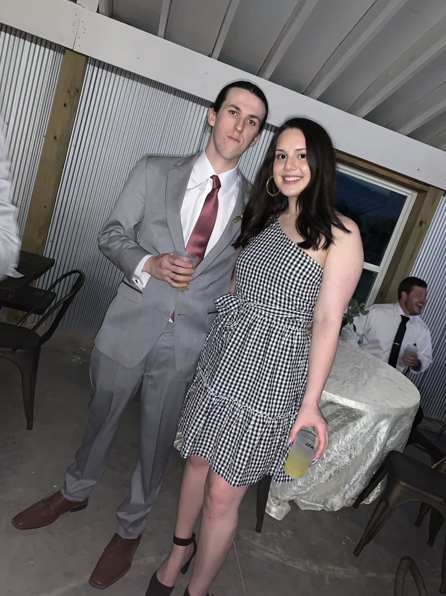 sydmaay's tweet photo. We clean up nice 💘 https://t.co/nPfFNMhdBH