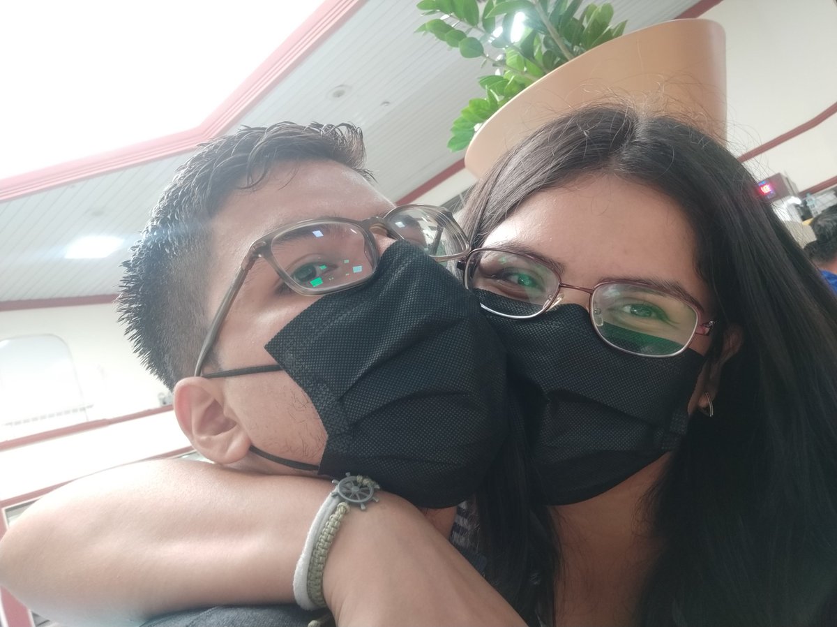 madelaynss's tweet photo. Desde que te conocí, encontré algo más que felicidad. Espero que podamos durar más tiempo juntos. 💜 https://t.co/UTJwNVHZYK