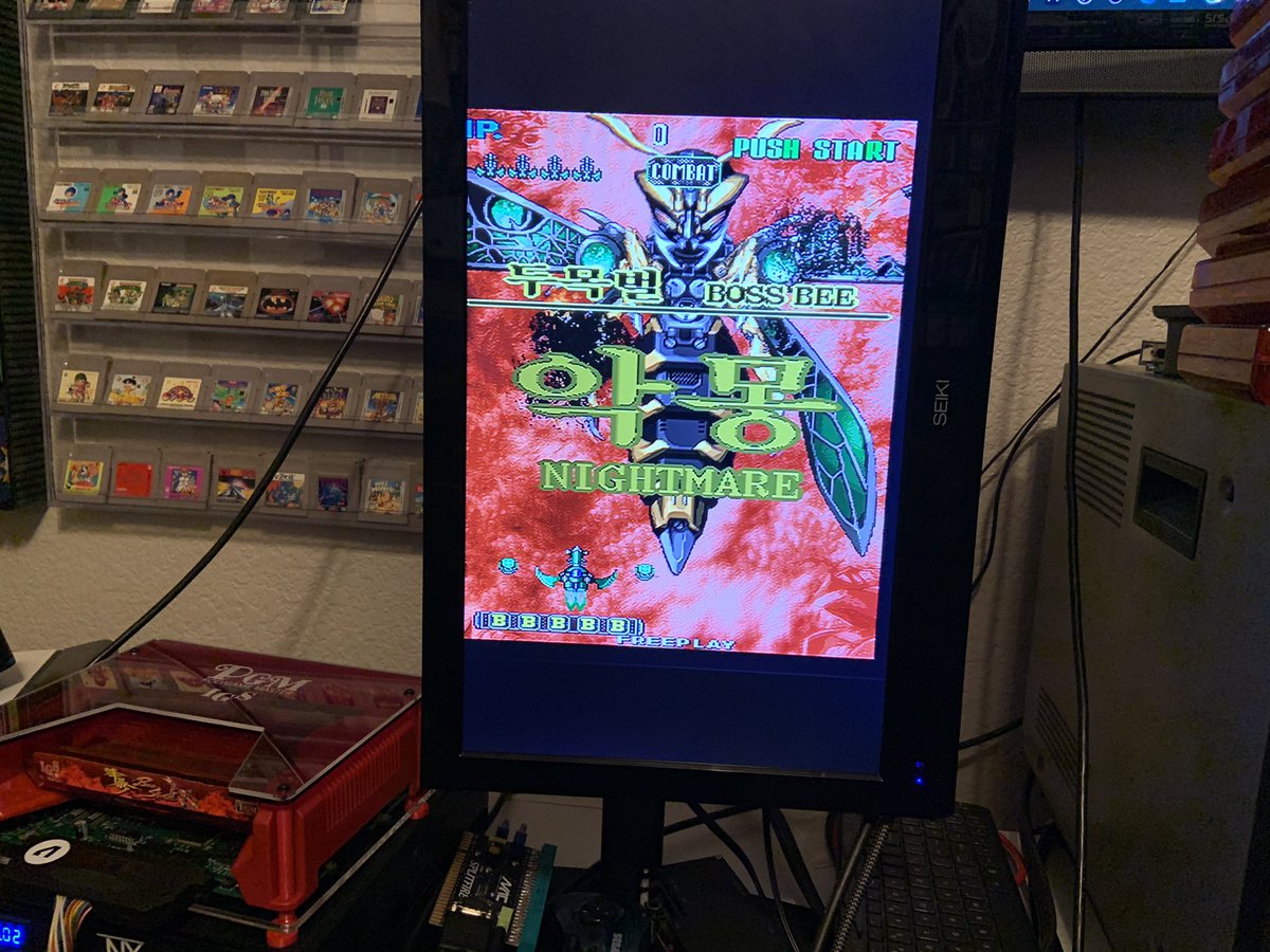 OutdateRef's tweet photo. #beestorm aka #dodonpachi2 isn’t a #cave #shmups but still a very fun #shooter. I’m conflicted, because I really like the #korean #hangul between rounds & if I update the #eprom to v102, everything will be in English. :/ https://t.co/rn03Tt0zUs