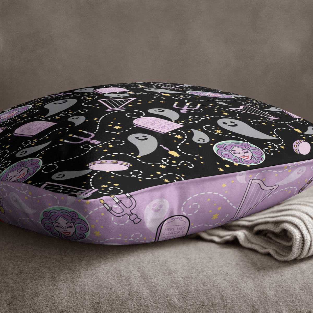 parkcandystore's tweet photo. We know you are still looking for pillows so they are  available for April Preorder in the store all weekend long. Also, NEW STYLES ARE AVAILABLE in the shop for preorder featuring some of our most popular patterns and styles. Hurry now to the site!

https://t.co/SUrOTcyJdB https://t.co/6SIkT63cKJ