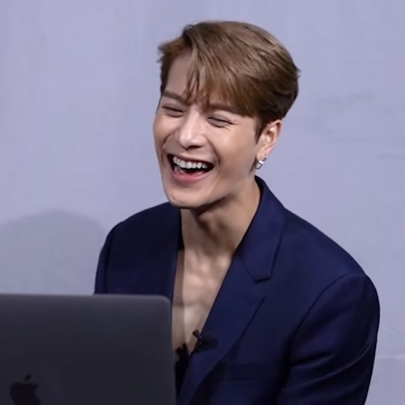 jnvnchy's tweet photo. happy birthday jackson ❤️

#KingJacksonDay #JacksonNeverAlone 
@JacksonWang852 https://t.co/1kPG80mJOw
