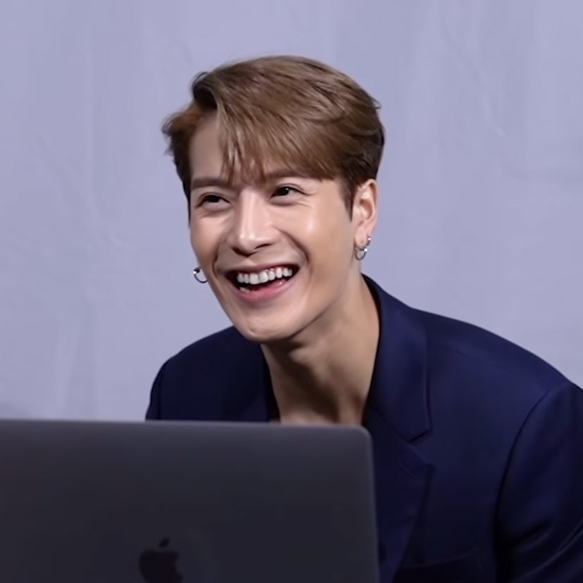 jnvnchy's tweet photo. happy birthday jackson ❤️

#KingJacksonDay #JacksonNeverAlone 
@JacksonWang852 https://t.co/1kPG80mJOw