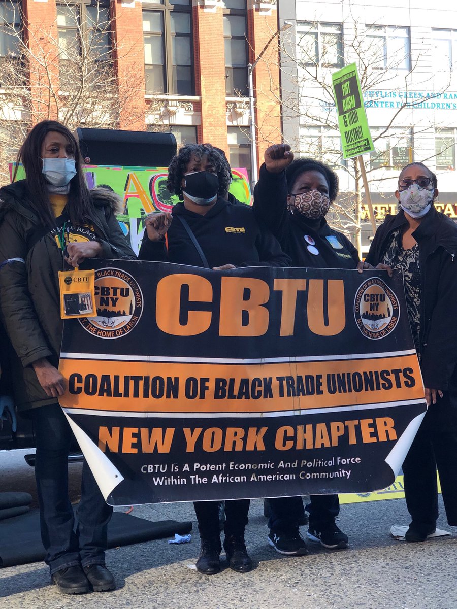 mgouldwartofsky's tweet photo. Chag Pesach Sameach to all my peoples on the #freedomside. From Bessemer to NYC, the struggle continues.
#chagsameach #chag #pesach #passover #passover2021 #blm #bessemer #solidarity #nyc https://t.co/MBDeEgLwc2