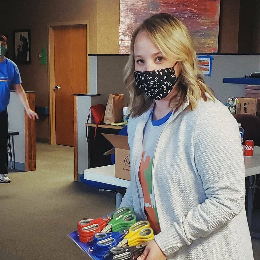 KansasAPT's tweet image. Your Board was hard at work for you today! They met and packed boxes full of supplies for our Annual Conference.  Keep an eye out for your supplies, they should be arriving soon. ❤

We still have a few extra boxes...it's not too late to register!