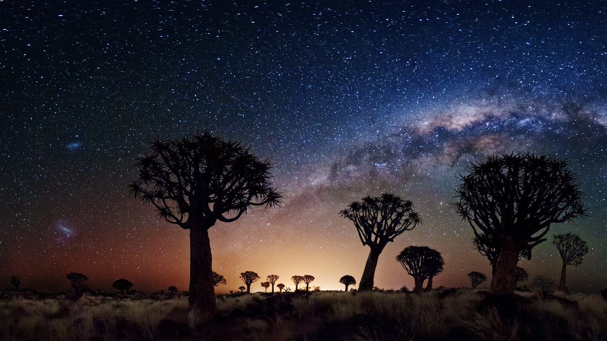 leciamaria's tweet photo. #Night #Noite #Desert #Deserto #Nature #Natureza  #Starry #Estrelado https://t.co/aLz3keBCT6