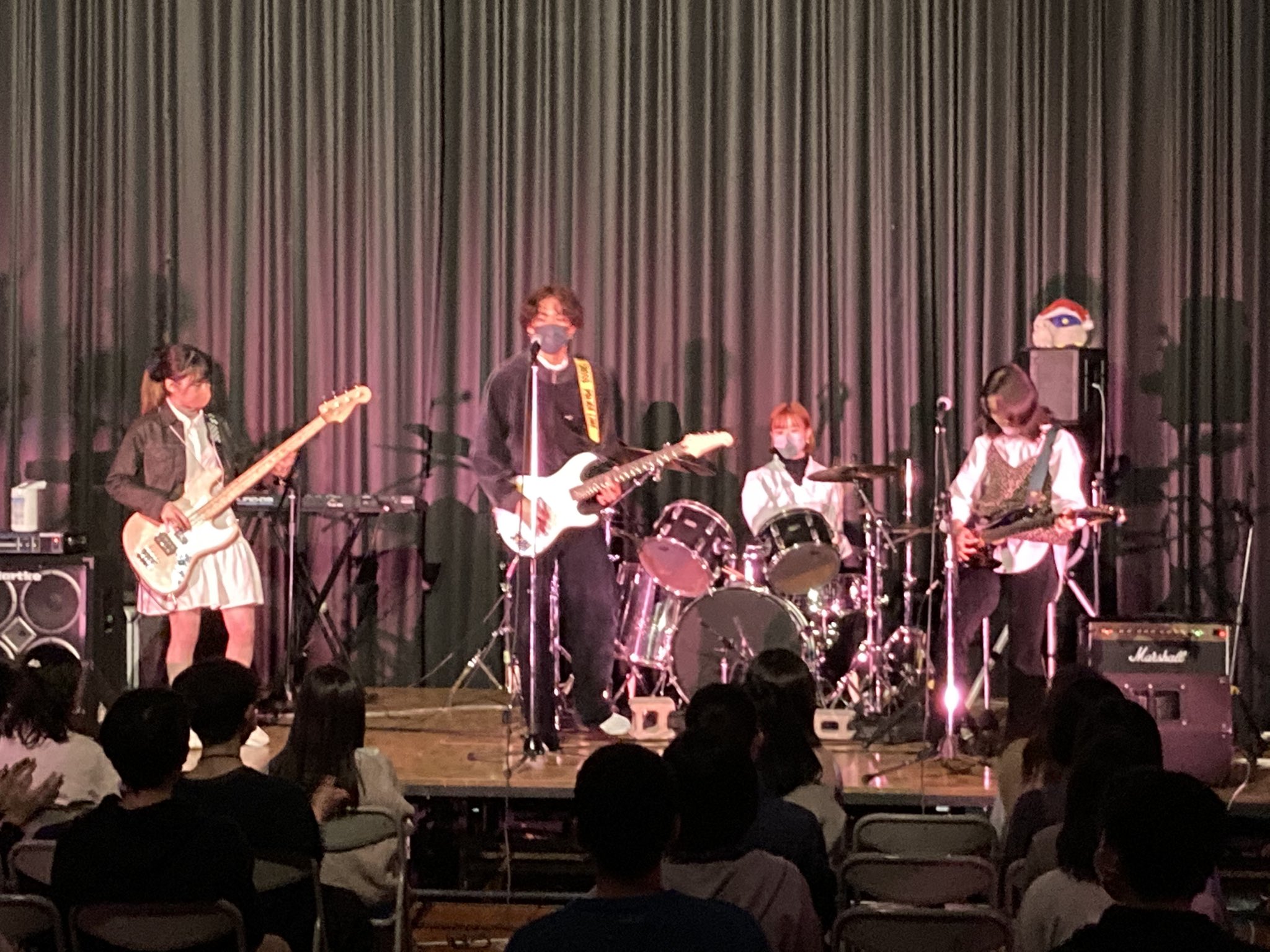 優等生ロックンロールfes 高津高校 自称ガールズバンド うまい 演奏が上手い おしゃべりも上手い このライブを楽しみにしてくれてて嬉しいです 中の人の感想 Glhslive21 T Co Ckfx8lgmp6 Twitter