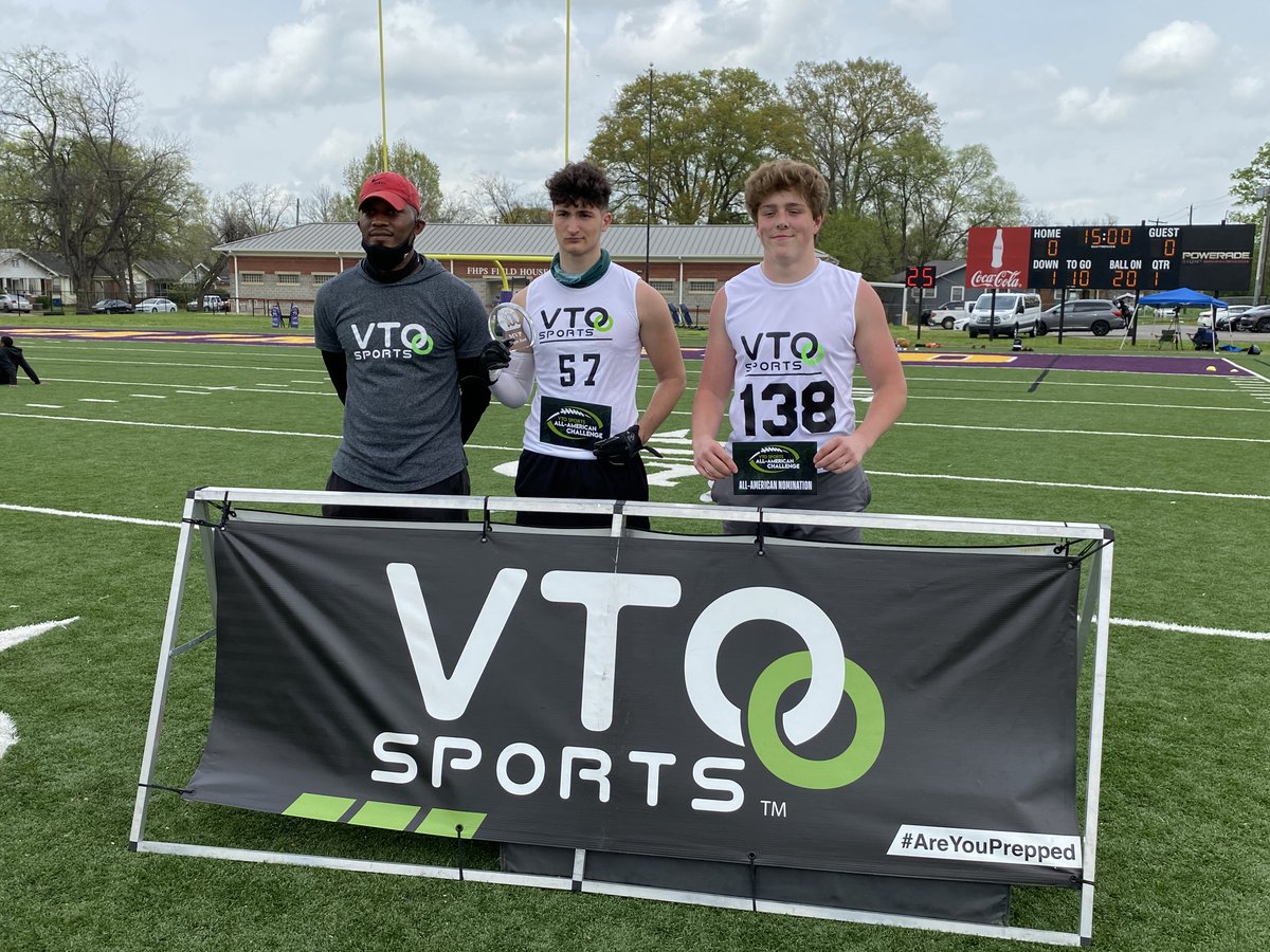 Jeff_XOS's tweet photo. Tight End's Top 5 today at the @VTOSPORTS Birmingham Camp.  (L/R) Gaeton Rellah (MVP)
(@causey_tom)   - @PeytonFox8 https://t.co/O1jqDityXz