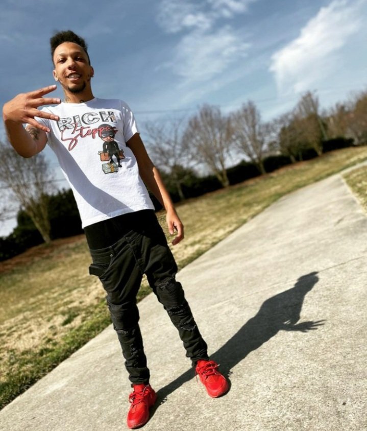 talkwitjay's tweet photo. i love you dawg .❤ https://t.co/JH6gz9aofB