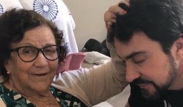 aracatiacutv's tweet image. Mãe do padre Fábio de Melo morre aos 83 anos, em Uberlândia, Minas Gerais aracatiacutv.blogspot.com/2021/03/mae-do…