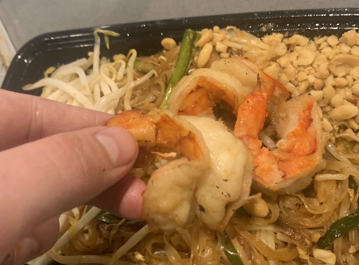 lunch_enjoyer's tweet photo. you are not going to believe what I found in my pad thai https://t.co/PGdlEegSVj