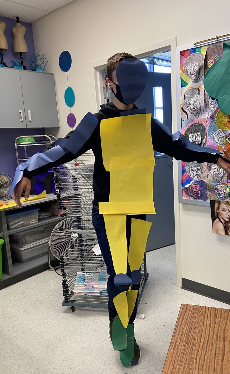 Knightlife_MHS's tweet photo. Loomis models “live action”@BehnkemsSandy @GriffinAdmin @ed_schur @BehnkemsSandy @sherrihardy9 @mhs_bears #mhsart #loomisliveaction #cutehumans #humanproportion https://t.co/iZwBZpg8ii