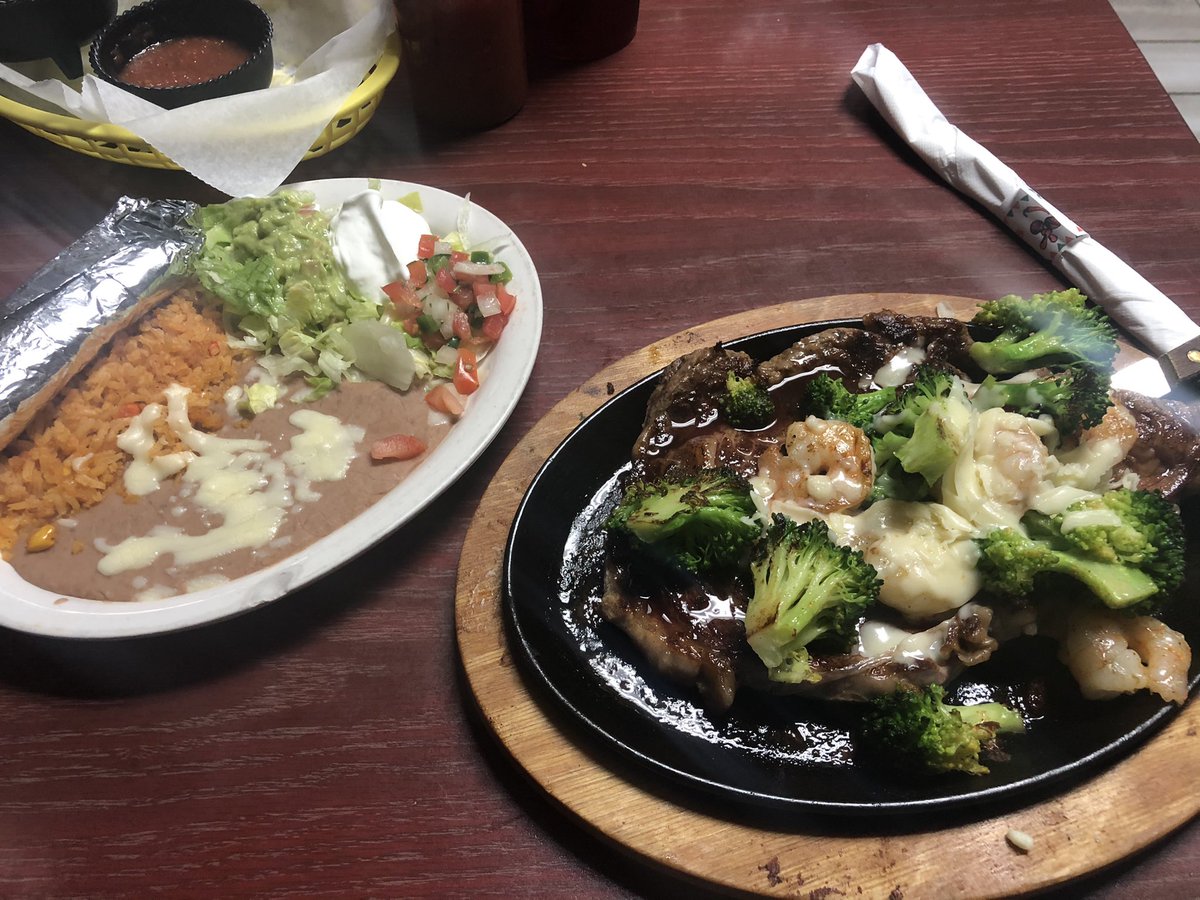 SwedlundTresh's tweet photo. Just us two home tonight so I took Savanna for a date. Mexican!!! Of course she ordered tacos and me The Kansas City. She had to top it off with fried ice cream. #teachthemearly #enjoythetime @SwedlundSara https://t.co/JPE2WPWJkv