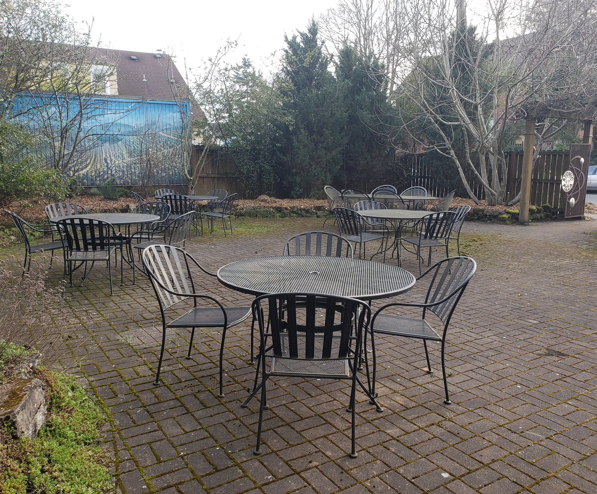 AtomicPizzaPDX's tweet photo. We're getting ready for patio seating when we open April 1st.
#atomicpizzapdx #pdxpizza #eaterpdx #supportlocal #pdxpatio #momandpopshop https://t.co/Lc8S4EfE9r