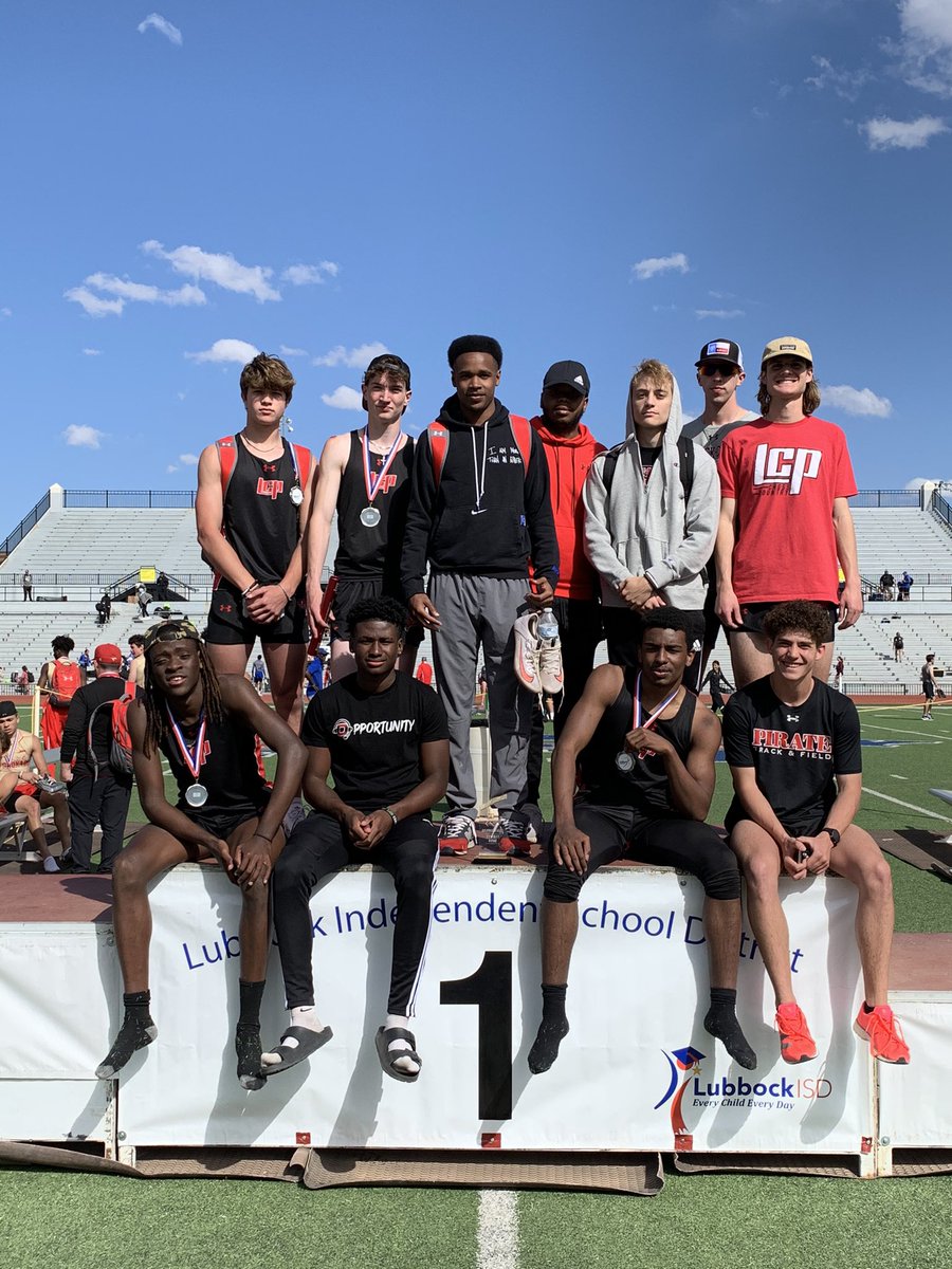 LCP_Track's tweet photo. LUBBOCK INVITATIONAL
Boys➡️Team CHAMPS🏆
Girls➡️Runner-Up by 1pt https://t.co/xQiWqWC0k9
