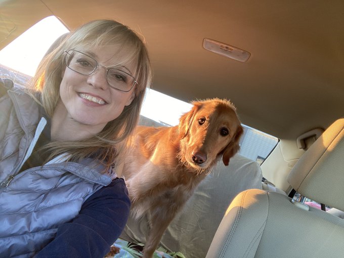 #dailypic #abigail #abbythegolden 

On our way to dinner https://t.co/W1Bu8tRkf4