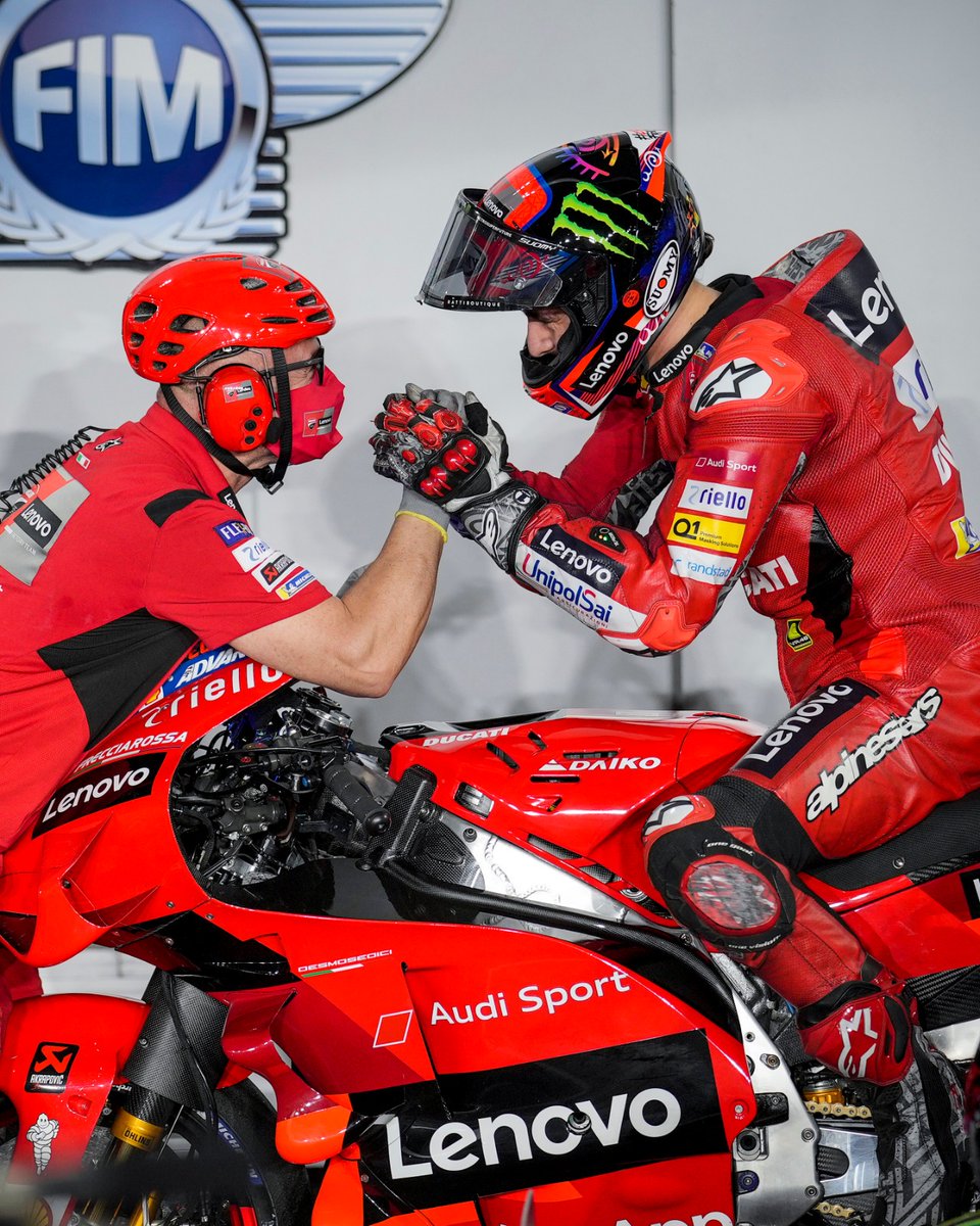 PeccoBagnaia's tweet photo. My first red pole position and circuit record lap 🔥 

1’52”722 

Today is a big day for us @ducaticorse 

#ForzaDucati #gofree https://t.co/qKpkFLmXN1