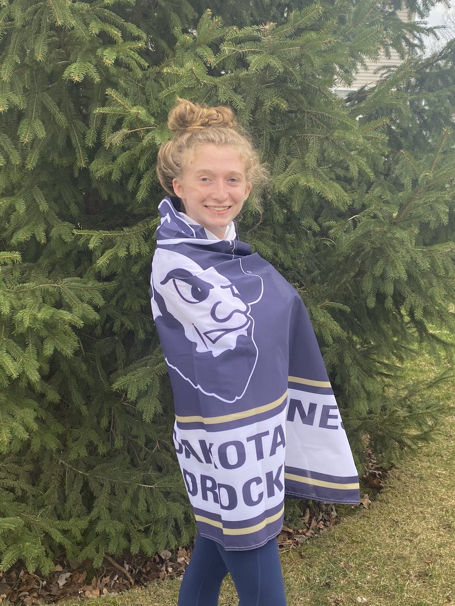 Hannah Benes tweet media