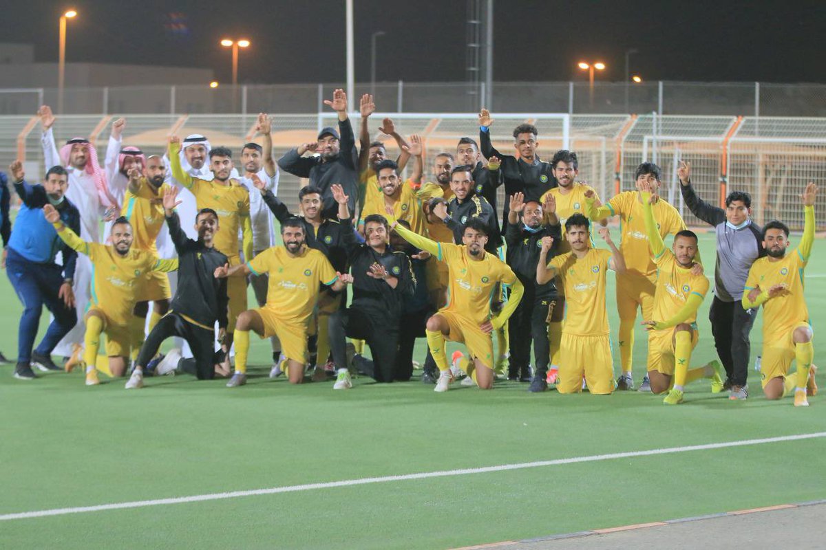 ربي لك الحمد🤲🏻❤️ 

موسم مرهق ومتعب للجميع
إدارة (وجهاز فني وإداري) ولاعبين وداعمين
افتقدنا سندنا الحقيقي (الجمهور) 😢
ولكن العروبة خلفها رجال
تكاتفنا ووعدنا كل المحبين بالصعود 
والحلم الآن تحقق..

مبروك لكل محبي فخر الجوف 
الصعود إلى دوري الأمير محمد بن سلمان
💙💛💚