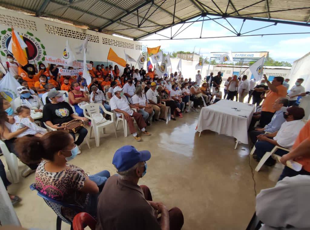 edgarzambranoad's tweet photo. #27Mar | Es una obligación fortalecer el sistema de partidos políticos, toda sociedad en tiempos de dificultad para la libertad y democracia así lo demanda. Hoy la socialdemocracia reclama unidad y más unidad, solo nadie puede. https://t.co/eRG5FbOffW