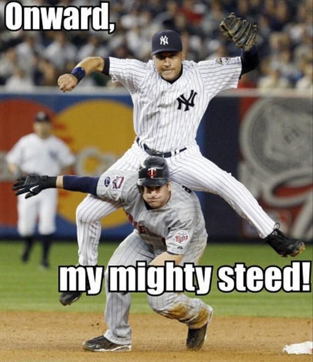 😁
.
.
.
#BetweenTheSeams #BetweenSeams1 #béisbol #mlb #baseballmemes #baseballboys #baseball #baseballt #baseballlife #baseballcards #baseballbat #baseballfan #baseballdad #baseballlifestyle #baseballpractice #baseballplayers #baseballforlife #baseballfield #baseballswag
