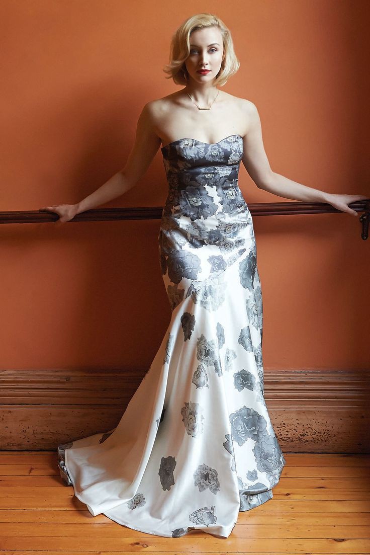 ㅤㅤㅤ𓄼⁝⎱﹆૰𑁍 𝐈𝐧𝐚𝐠𝐮𝐫𝐚𝐜𝐢𝐨́𝐧. 
Siempre feliz de acompañarlos en sus logros.

             ♔⦆ #DVLFK.

      ⦃#ᎢransylvanianᎤueen⦄