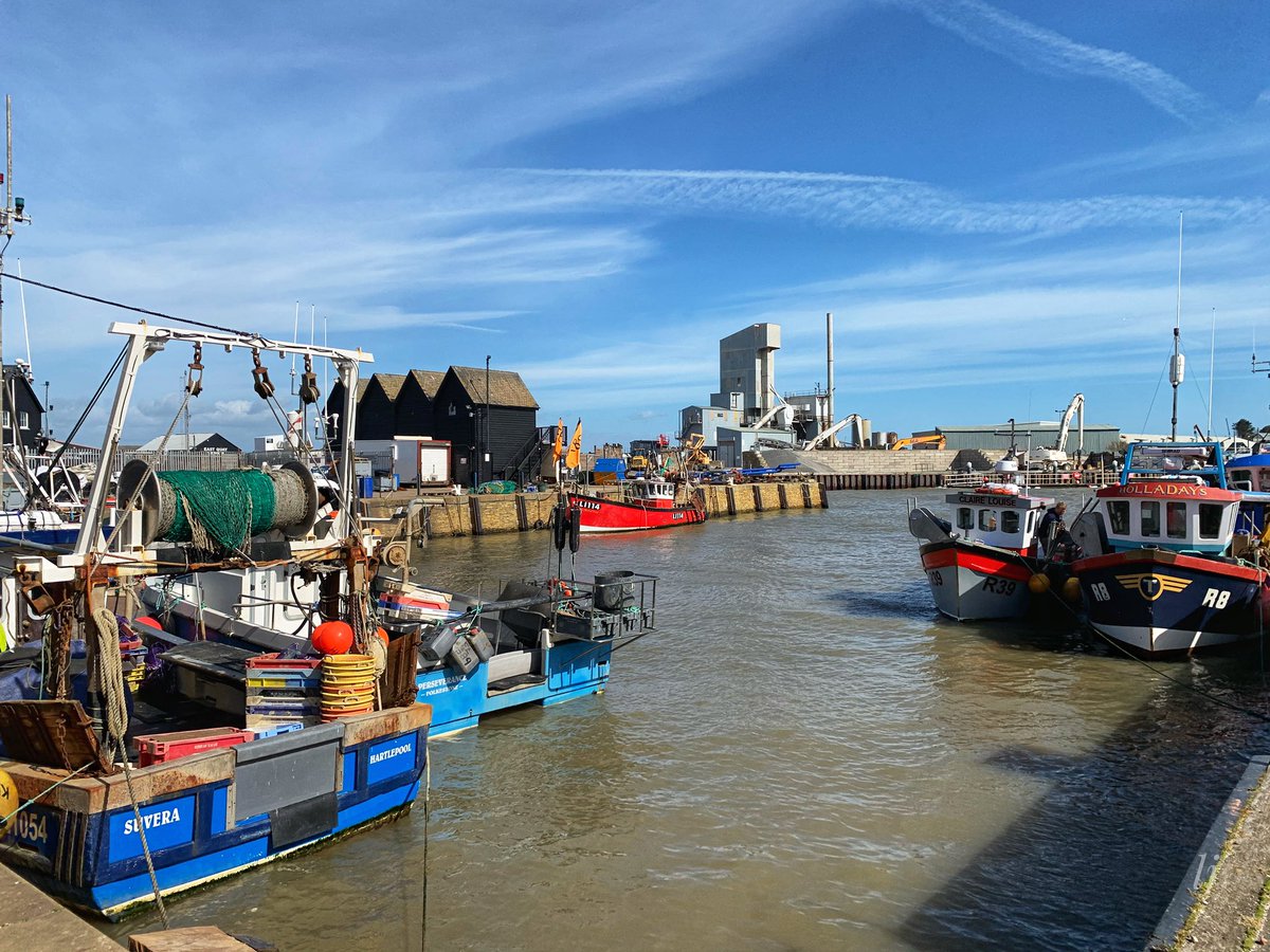 lisajluke's tweet photo. Beautiful day ☀️#harbour #whitstable #kent https://t.co/KT9VOHiSmn