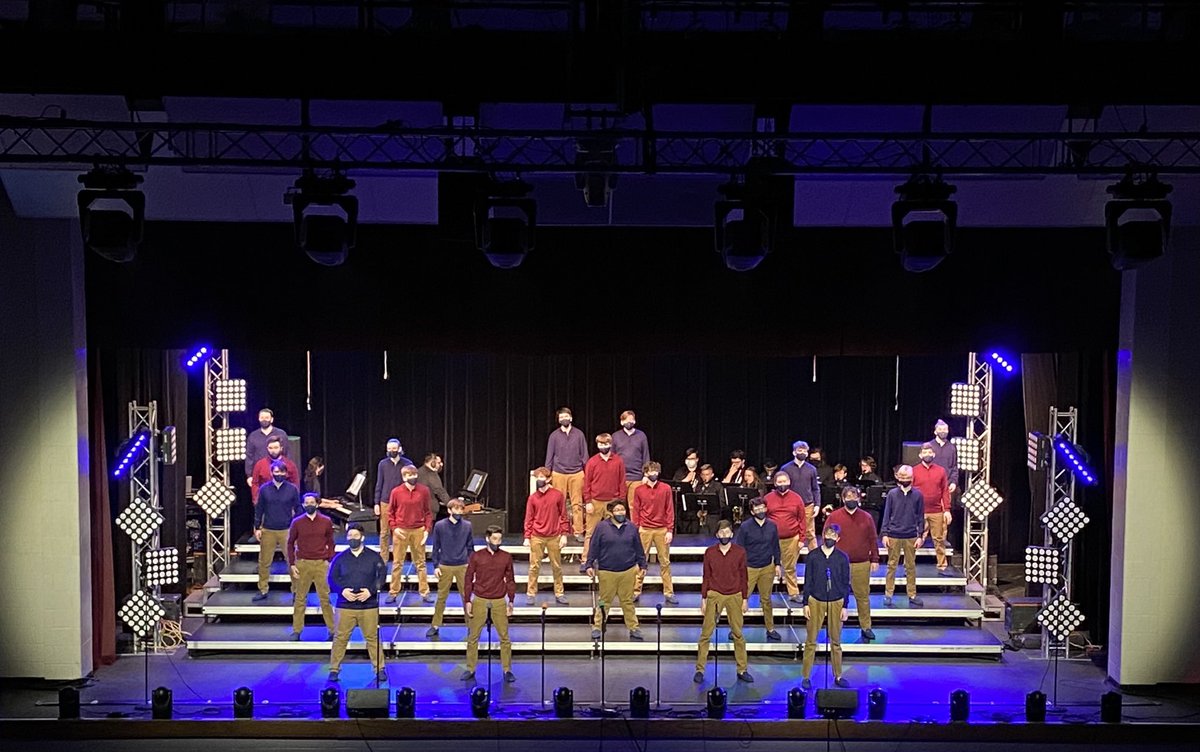 ShowfestComp's tweet image. FortissiBROS killed it as they always do! ❤️💙