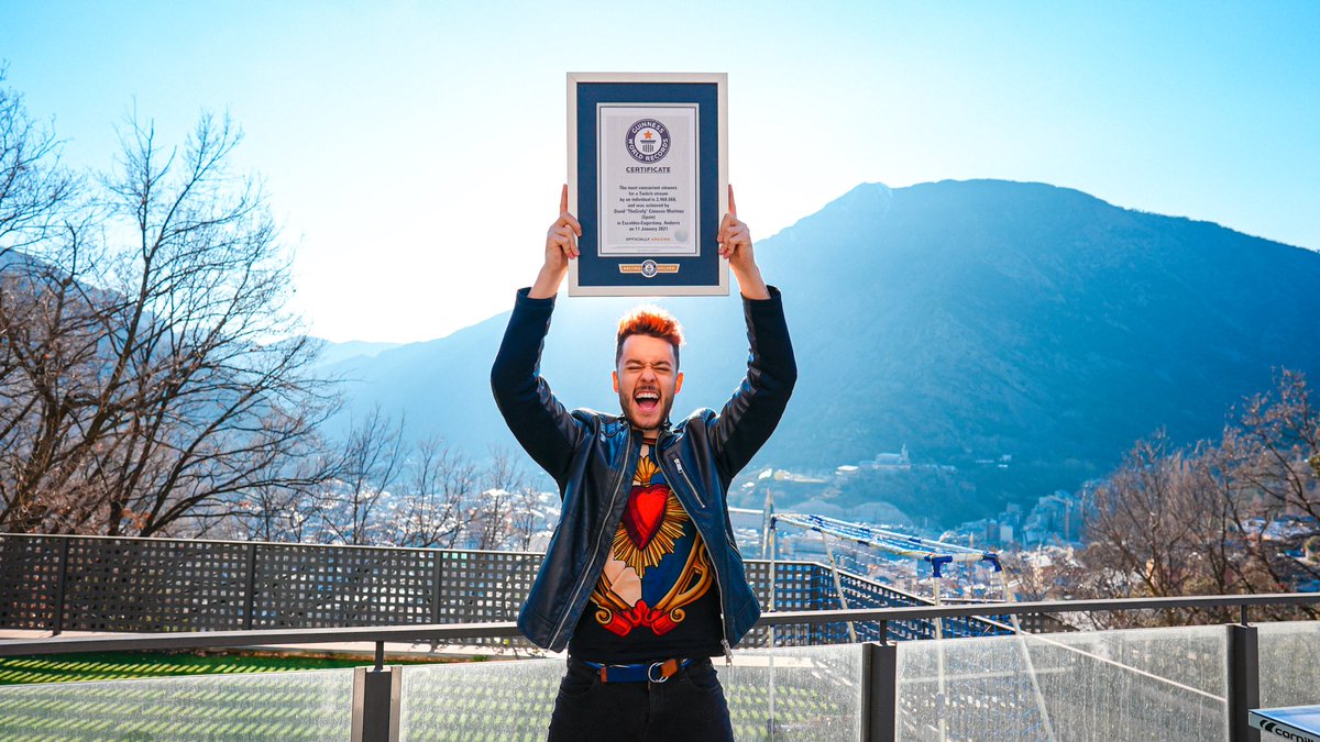 TheGrefg's tweet photo. 🎉🥇 ¡TENEMOS UN GUINNESS WORLD RECORD! 🥇🎉 https://t.co/OA6YFwebIX