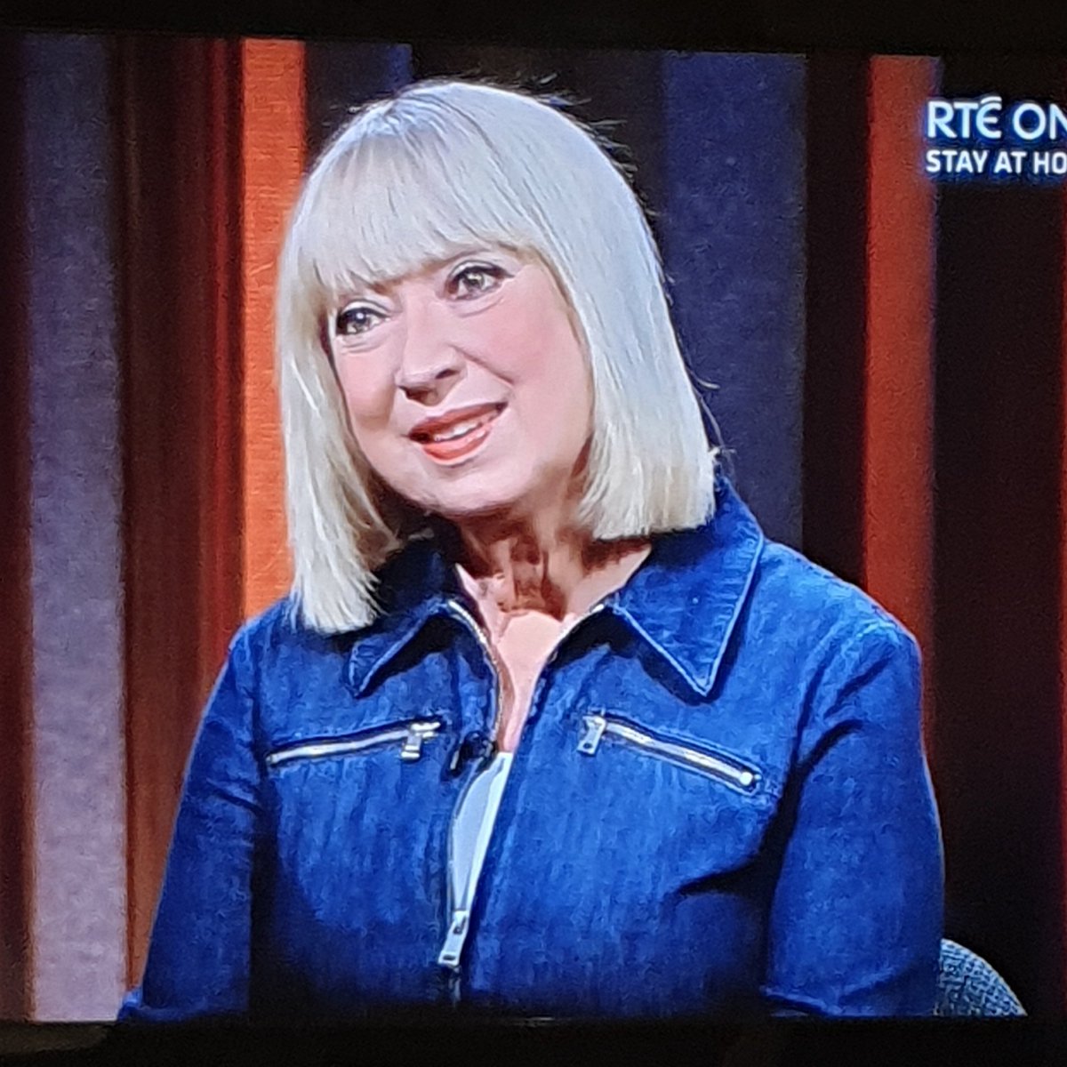 xantia8's tweet photo. #AnneDoyle is truly tantalising, funny and yet v true to herself, in my opinion. When Anne mentioned the Hunger strikes it brings back memories of when the black flags were flown. I live how she cocks up her eyebrow. The art of #whistling is dying art out #tommytiernanshow https://t.co/7TyyucBbgh