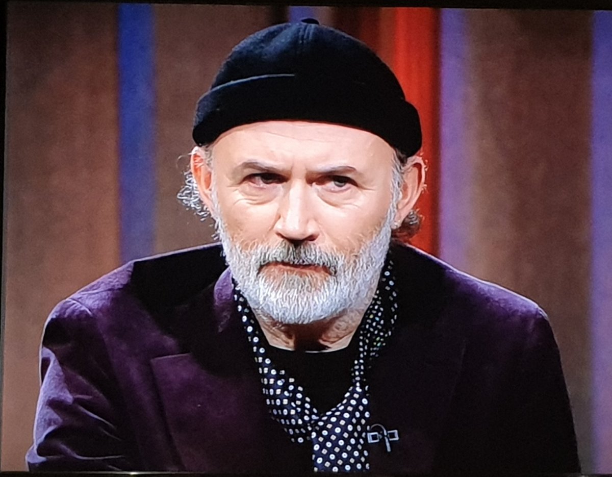 xantia8's tweet photo. #AnneDoyle is truly tantalising, funny and yet v true to herself, in my opinion. When Anne mentioned the Hunger strikes it brings back memories of when the black flags were flown. I live how she cocks up her eyebrow. The art of #whistling is dying art out #tommytiernanshow https://t.co/7TyyucBbgh