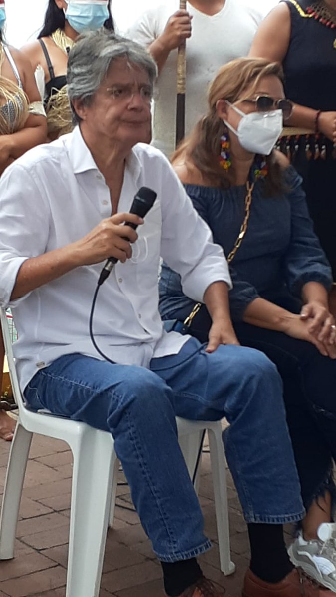 #EncontremonosParaLograrlo Señor Guillermo Lasso en #OrellanaElUltimoParaiso, en conversatorio para conocer las necesidades y prioridades de la  provincia tierra petrolera, cuna de riquezas para el país.