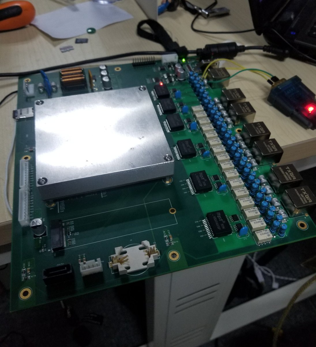 Open_Embed's tweet photo. it's a customized project we did some months ago with a 1U enclosure. I want to do some revisions and put it into a aluminum case for 35 mm DIN-rail. @NXP #openembed #lx2k #EdgeComputing https://t.co/ilhflLOrVT