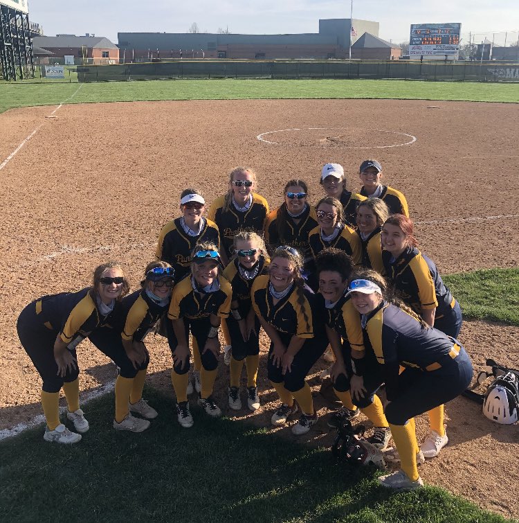 WhitmerAthletic's tweet photo. Whitmer Softball beat Mason 6-5 in extra innings and beat Lebanon 6-2 and Panther Sophia Wygast had THREE home runs! Way to go ladies! https://t.co/Ci1ths5sDI