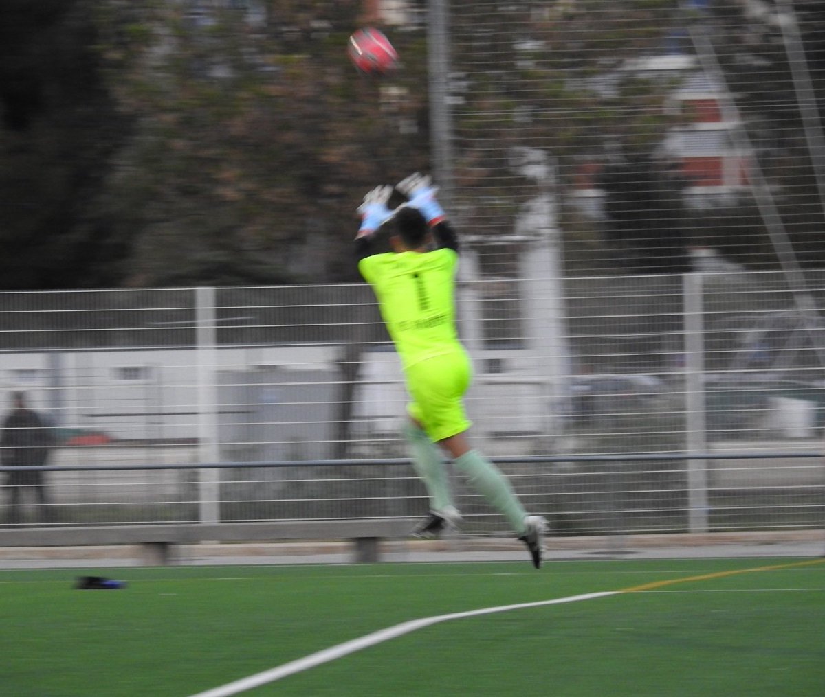 esteveestrada's tweet photo. Partit de preparació Juvenil Nacional
@UniBellvitge 1 @FundacioGrama 2
Era només qüestió de temps...13 mesos...i has tornat @Roger_estradaa !!! Pit i collons!! https://t.co/sftmqsaFMl