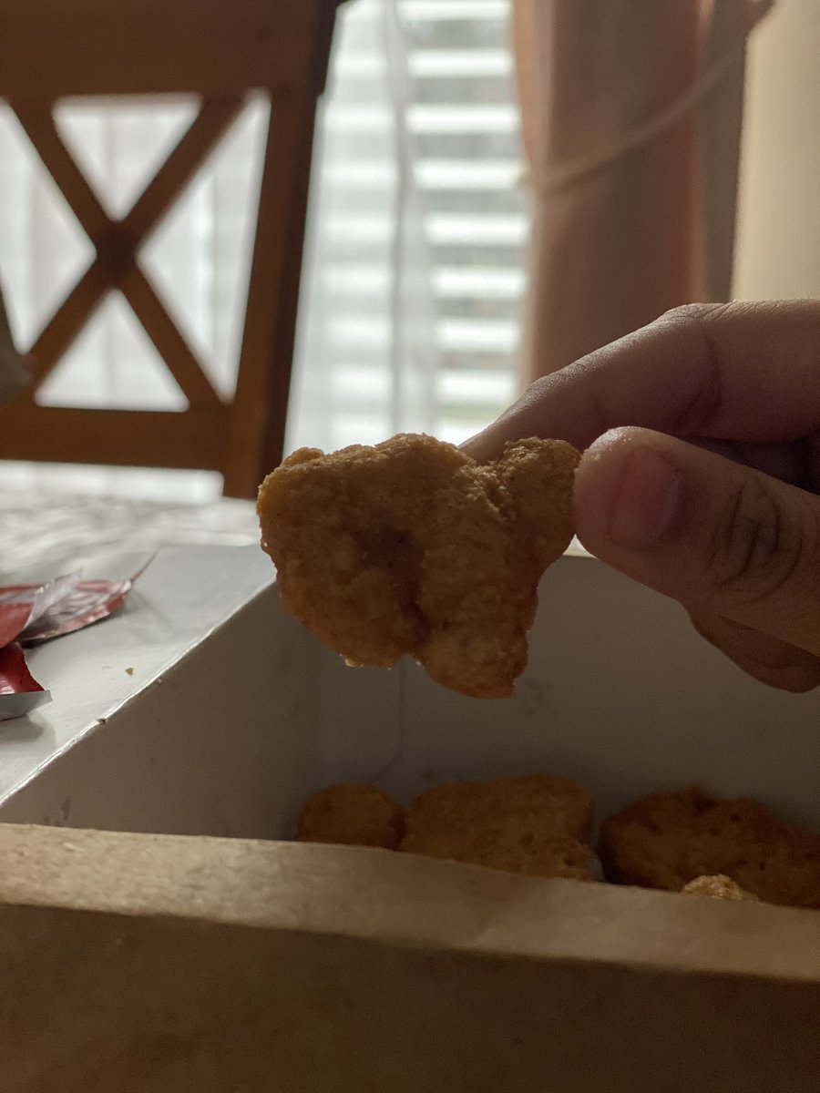 MijitoAlex's tweet photo. @McDonalds  what is this https://t.co/qBDJsYp5Yd