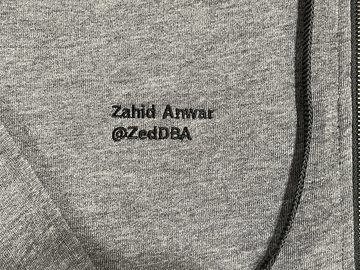 It’s a great honour to be part of the #OracleAce Program, but it’s even better when you get swag like this 😁😎👍🏽♠️
Thanks @oracleace, @marwadiaf @jen_s_nicholson 🙏🏽
#PersonalisedHoodies #Oracle #Ace #ACED @oracleace @ZedDBA @version1 #InsideVersion1