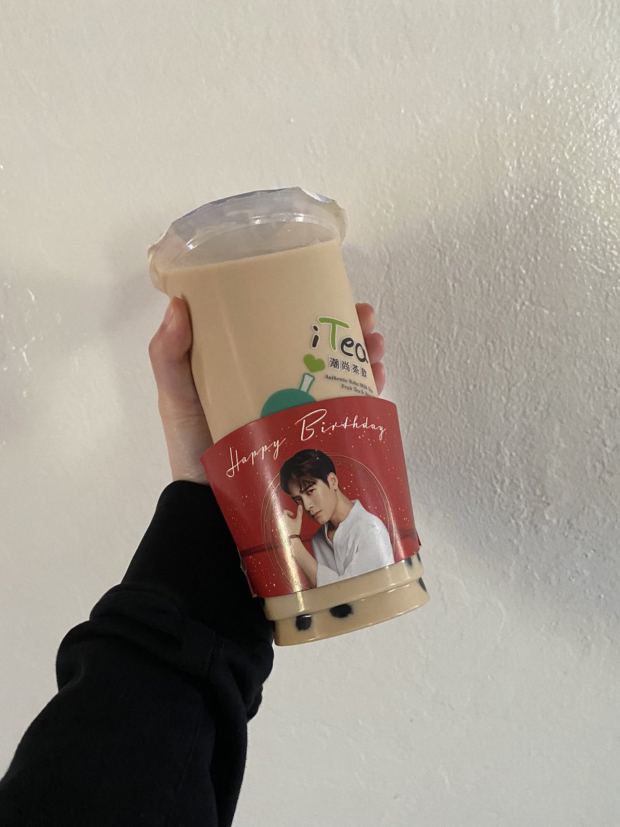 ChuongJillian's tweet photo. Happy birthday Jackson !!!!! 🥳🥳🥳.      #HAPPYJACKSONDAY                               #KingJacksonDay                                         #JacksonNeverAlone                                    #BoundToJackson_GA                                @GOT7inOAK https://t.co/ghZFdVO63y