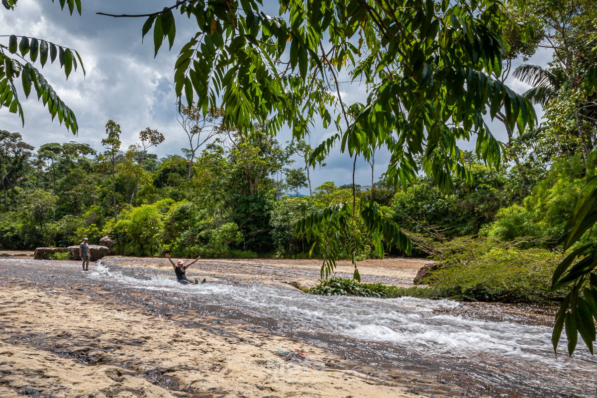 turismo_meta's tweet photo. El municipio de Lejanías sector alto, vereda Miravalles del Güejar, nos encanta con sus 5 maravillas, en esta oportunidad compartimos la #2TobogánNatural, para disfrutar como niños.
#5MaravillasDelGüejar #SomosLaRutaNatural 
#ElMetaTeEspera #YoVoy #Colombia #LlanosOrientales https://t.co/DvJem9FleV