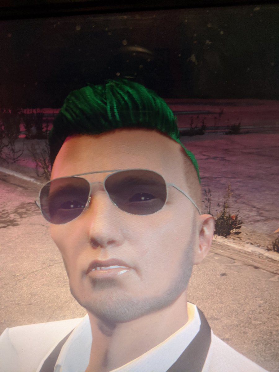 CoachScran's tweet photo. My #sexy ass grew a beard just like @The_Bus78 https://t.co/8grQzQraMe